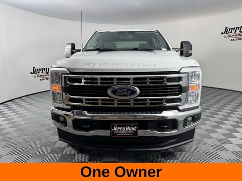 Used 2023 Ford F250 XLT w/ FX4 Off-Road Package image 4