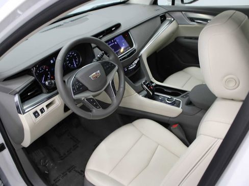 Used 2023 Cadillac XT5 Premium Luxury AWD/4WD image 6