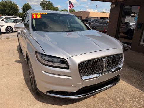 Used 2019 Lincoln Nautilus Select FWD image 7