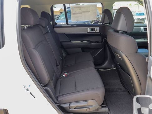 New 2026 Hyundai Santa Fe SE image 10