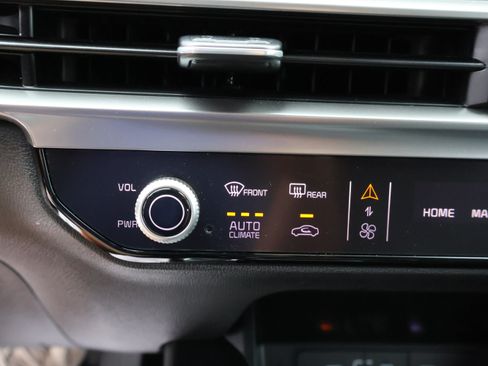 Used 2025 Kia Sorento S w/ Panoramic Sunroof Package FWD image 29