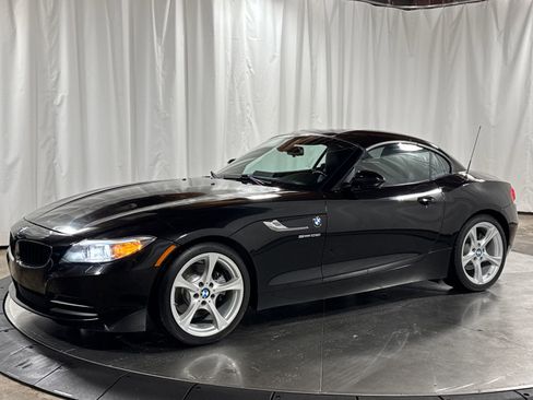 Used 2015 BMW Z4 sDrive28i RWD image 1