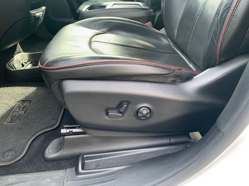 Used 2020 Chrysler Pacifica Limited image 13