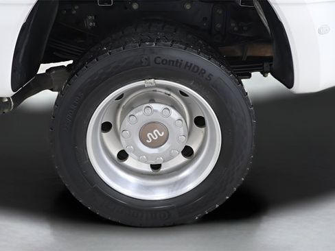 Used 2024 Ford F450 King Ranch w/ Chrome Package image 34