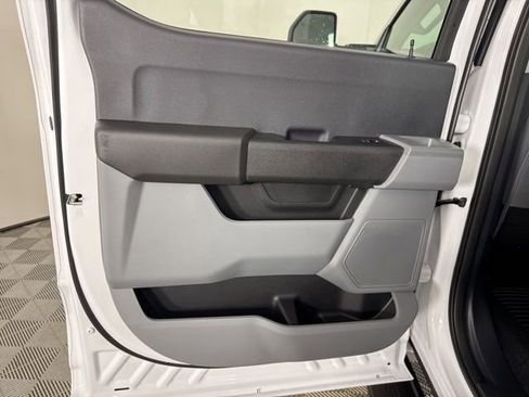 New 2026 Ford F250 XL w/ XL Chrome Package image 19