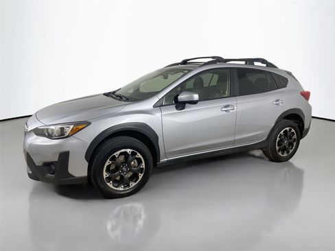 Used 2023 Subaru Crosstrek 2.0i Premium image 4