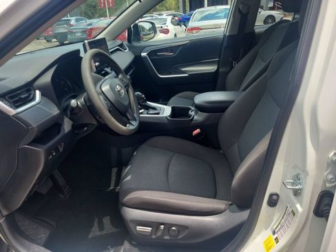 Certified 2025 Toyota RAV4 XLE FWD image 15