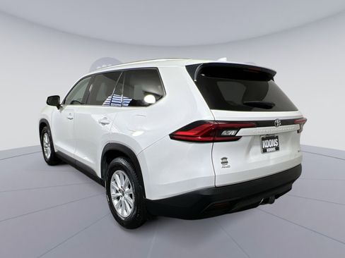 Used 2024 Toyota Grand Highlander XLE image 4