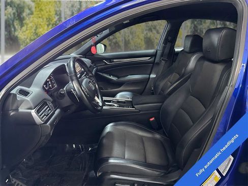 Used 2018 Honda Accord Sport image 9