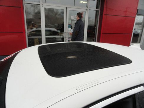 Used 2017 BMW 530i xDrive image 6