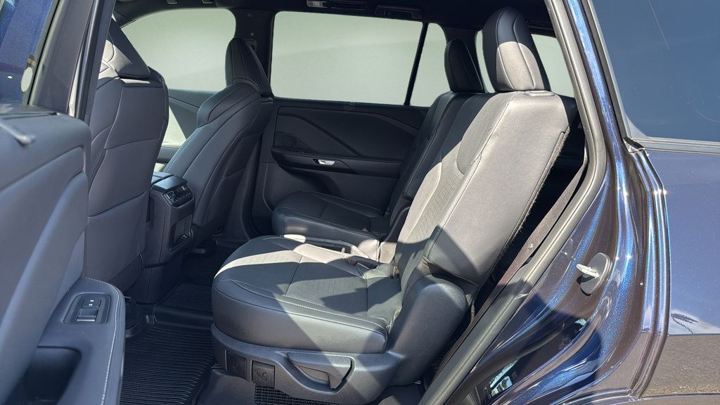 Certified 2026 Lexus TX 500h AWD w/ Technology Package image 16