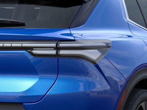 New 2026 Chevrolet Equinox EV LT image 47