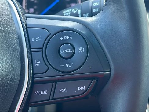 Used 2023 Toyota Venza LE AWD/4WD image 22