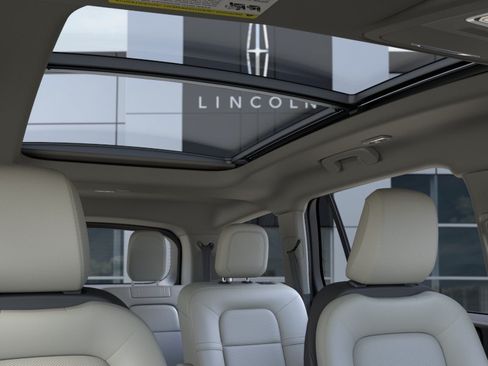 New 2026 Lincoln Aviator AWD image 22