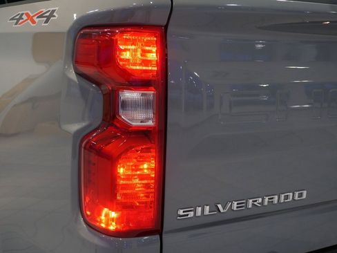Certified 2024 Chevrolet Silverado 1500 LT image 31