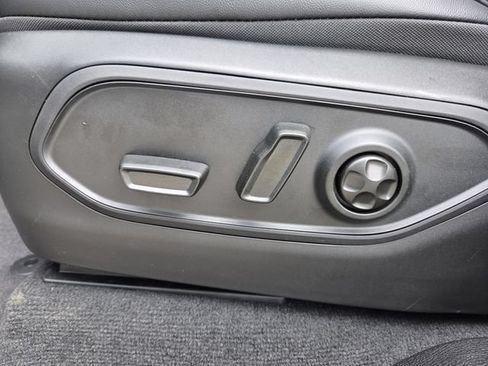 New 2026 Jeep Grand Cherokee L 2WD image 22