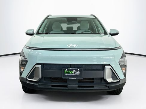 Used 2025 Hyundai Kona SEL AWD/4WD image 2