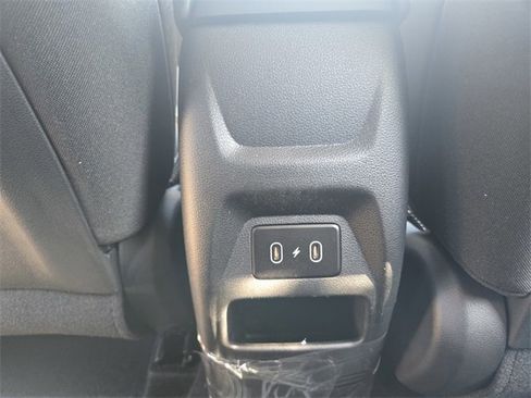 New 2025 Hyundai Venue SEL image 13