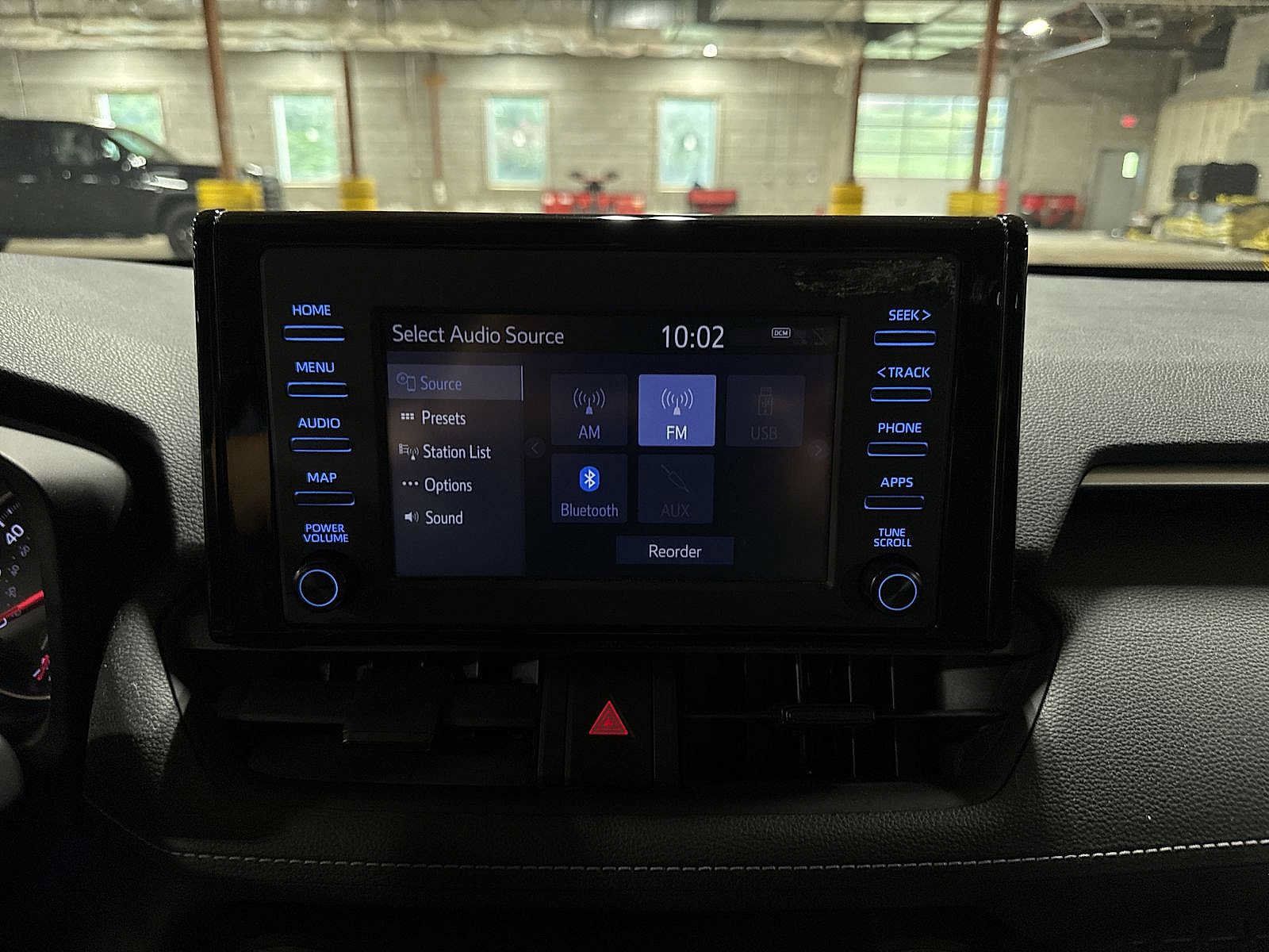 Used 2019 Toyota RAV4 LE AWD/4WD image 20