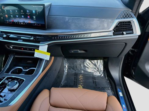 New 2027 BMW X7 xDrive40i w/ Executive Package AWD/4WD image 19