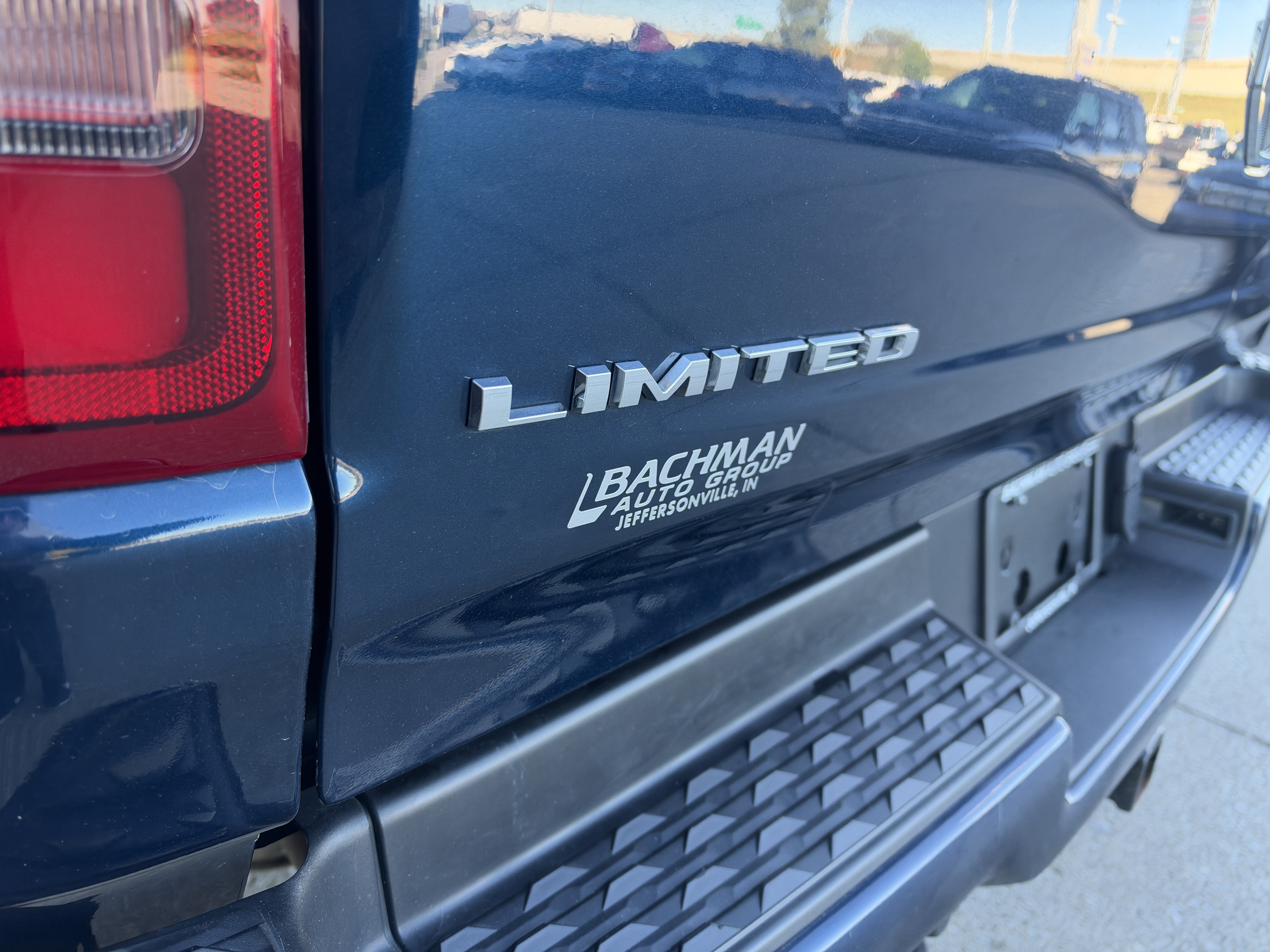 Used 2022 RAM 1500 Limited AWD/4WD image 10