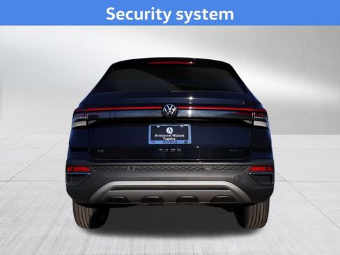 New 2025 Volkswagen Taos SE image 7