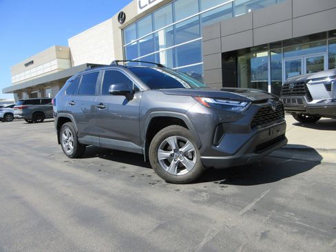 Used 2024 Toyota RAV4 XLE AWD/4WD image 14