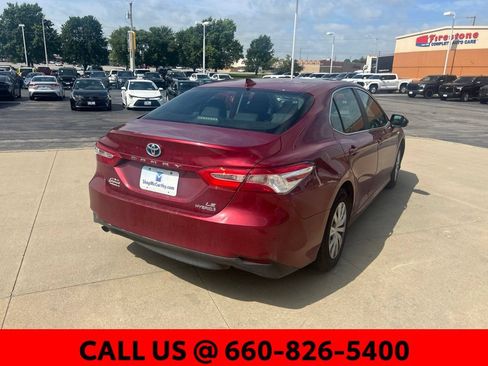 Used 2020 Toyota Camry LE FWD image 7