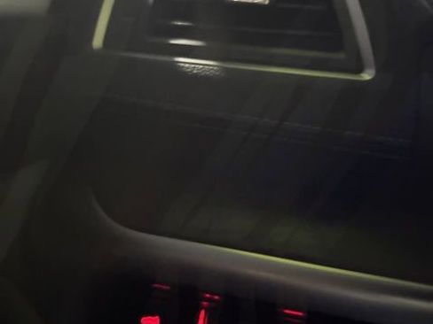 Used 2018 Subaru Outback 3.6R Limited image 11