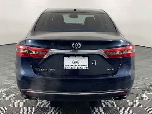 Used 2016 Toyota Avalon XLE Premium image 9