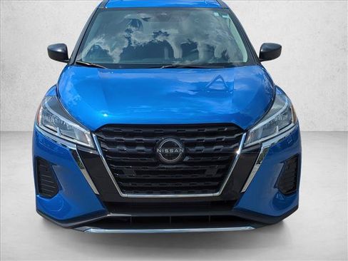 Used 2024 Nissan Kicks S FWD image 2