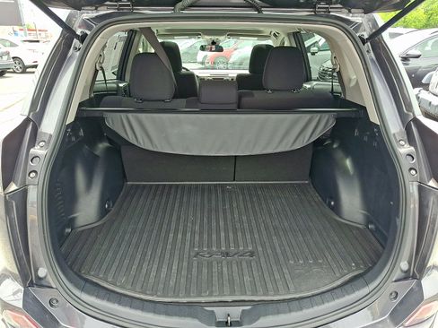 Used 2018 Toyota RAV4 XLE w/ Plus Extra Value Package AWD/4WD image 28