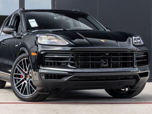 New 2026 Porsche Cayenne S image 9