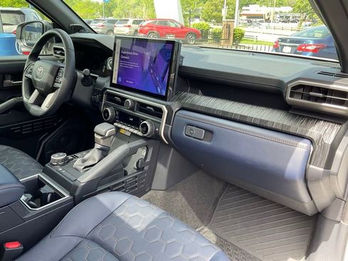 Used 2026 Toyota 4Runner 4WD image 19