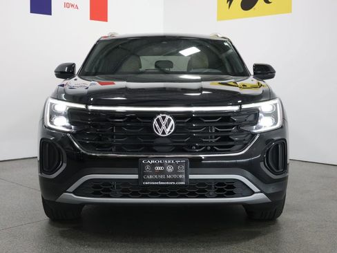 Used 2025 Volkswagen Atlas Cross Sport SE w/ Panoramic Sunroof Package AWD/4WD image 7