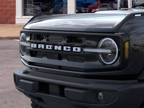 New 2026 Ford Bronco Outer Banks w/ Sasquatch Package AWD/4WD image 19