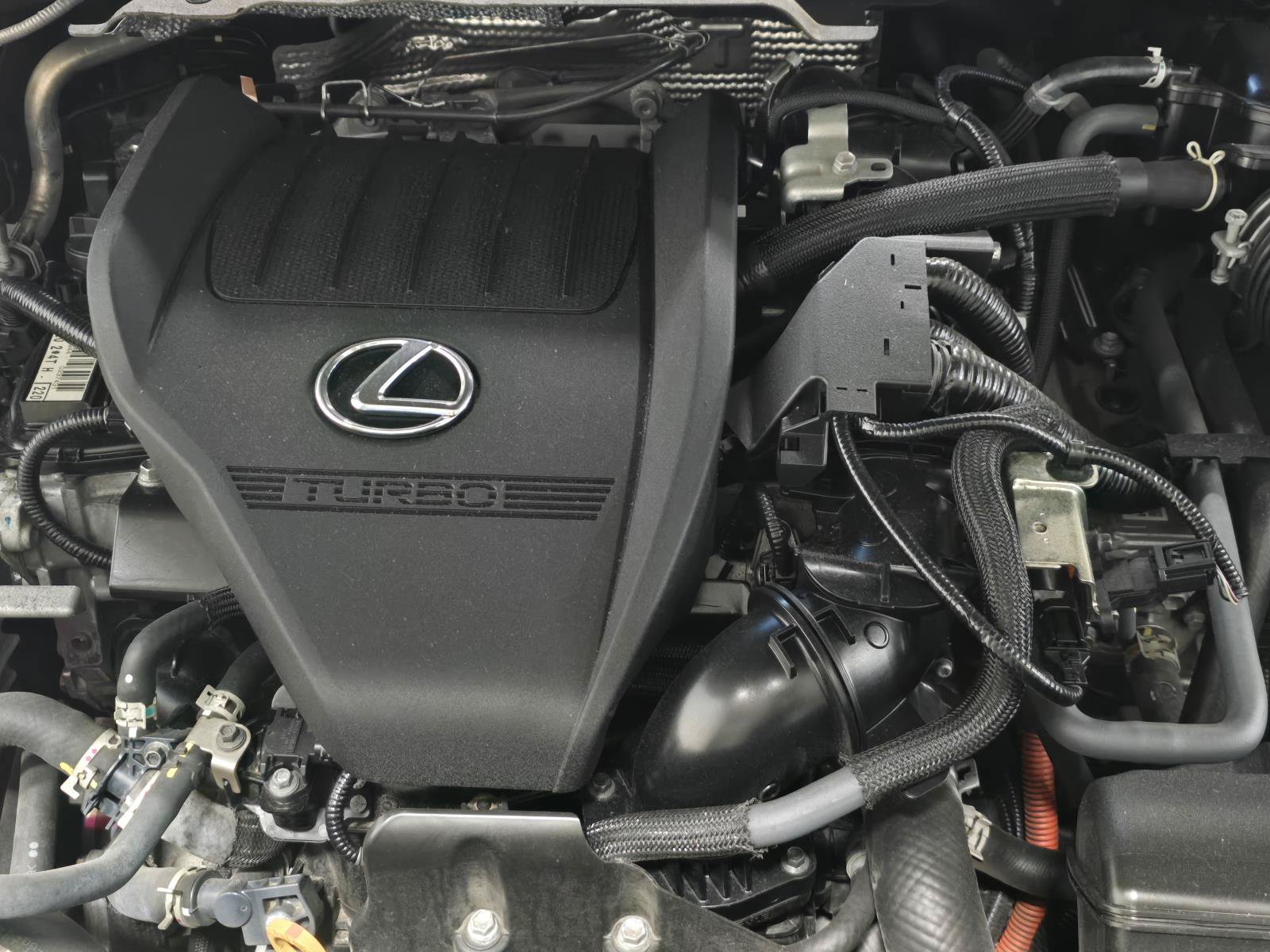 Used 2023 Lexus RX 500h F Sport w/ Accessory Package (Z1) AWD/4WD image 9