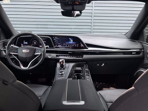 Used 2021 Cadillac Escalade ESV Sport w/ Driver Assist Tech Package AWD/4WD image 12