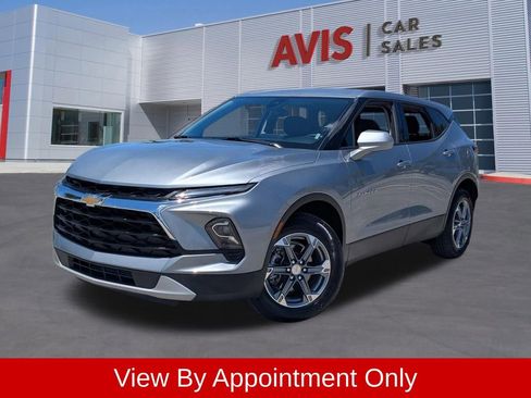 Used 2025 Chevrolet Blazer LT FWD image 1