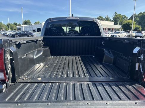 Used 2023 Toyota Tacoma SR5 AWD/4WD image 12