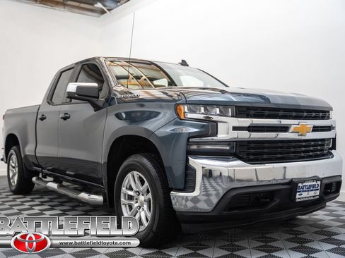 Used 2020 Chevrolet Silverado 1500 LT w/ Trailering Package AWD/4WD image 1