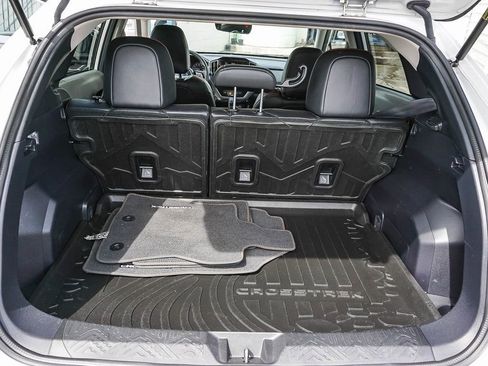 Used 2024 Subaru Crosstrek 2.5i Limited w/ Crosstrek Mirror Package image 24