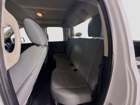 Used 2019 RAM 1500 Express image 24
