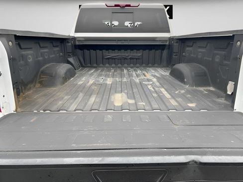 Used 2024 Chevrolet Silverado 2500 ZR2 w/ Technology Package AWD/4WD image 13
