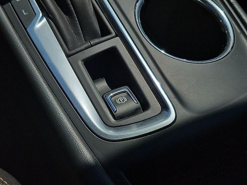 Used 2020 Chevrolet Equinox LT AWD/4WD image 25
