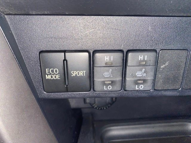 Used 2016 Toyota RAV4 Limited w/ Protection Package AWD/4WD image 25