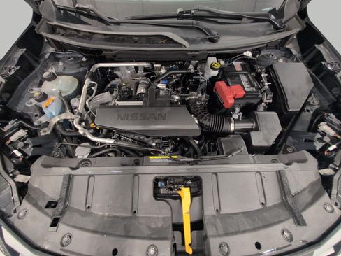 Used 2024 Nissan Rogue S AWD/4WD image 8