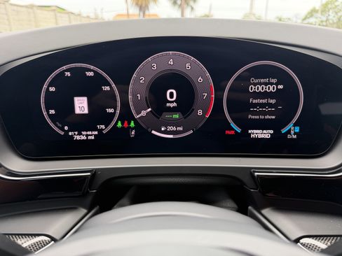 Certified 2025 Porsche Cayenne Coupe AWD/4WD image 38