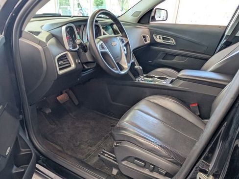 Used 2017 Chevrolet Equinox Premier w/ Enhanced Convenience Package image 6