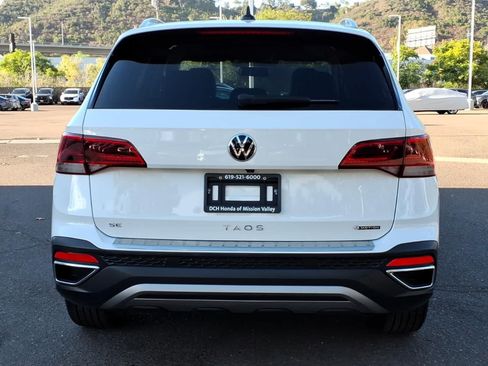 Used 2022 Volkswagen Taos SE FWD image 5
